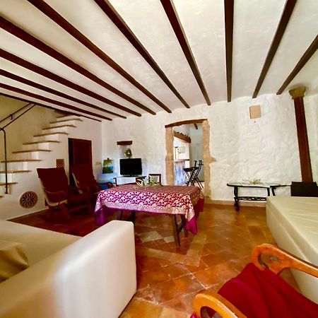 Puerto De Pollensa Villas And Apartments, With Private Mountain Ideal For Runners, Trailers,Near Puerto Pollensa Beach Approximately 5 Minutes Walking, Unique Experience In A Ullal Old Typical Mallorca House With Private Mountain And Near To The Beac Экстерьер фото