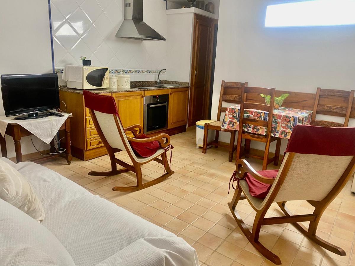 Puerto De Pollensa Villas And Apartments, With Private Mountain Ideal For Runners, Trailers,Near Puerto Pollensa Beach Approximately 5 Minutes Walking, Unique Experience In A Ullal Old Typical Mallorca House With Private Mountain And Near To The Beac Экстерьер фото