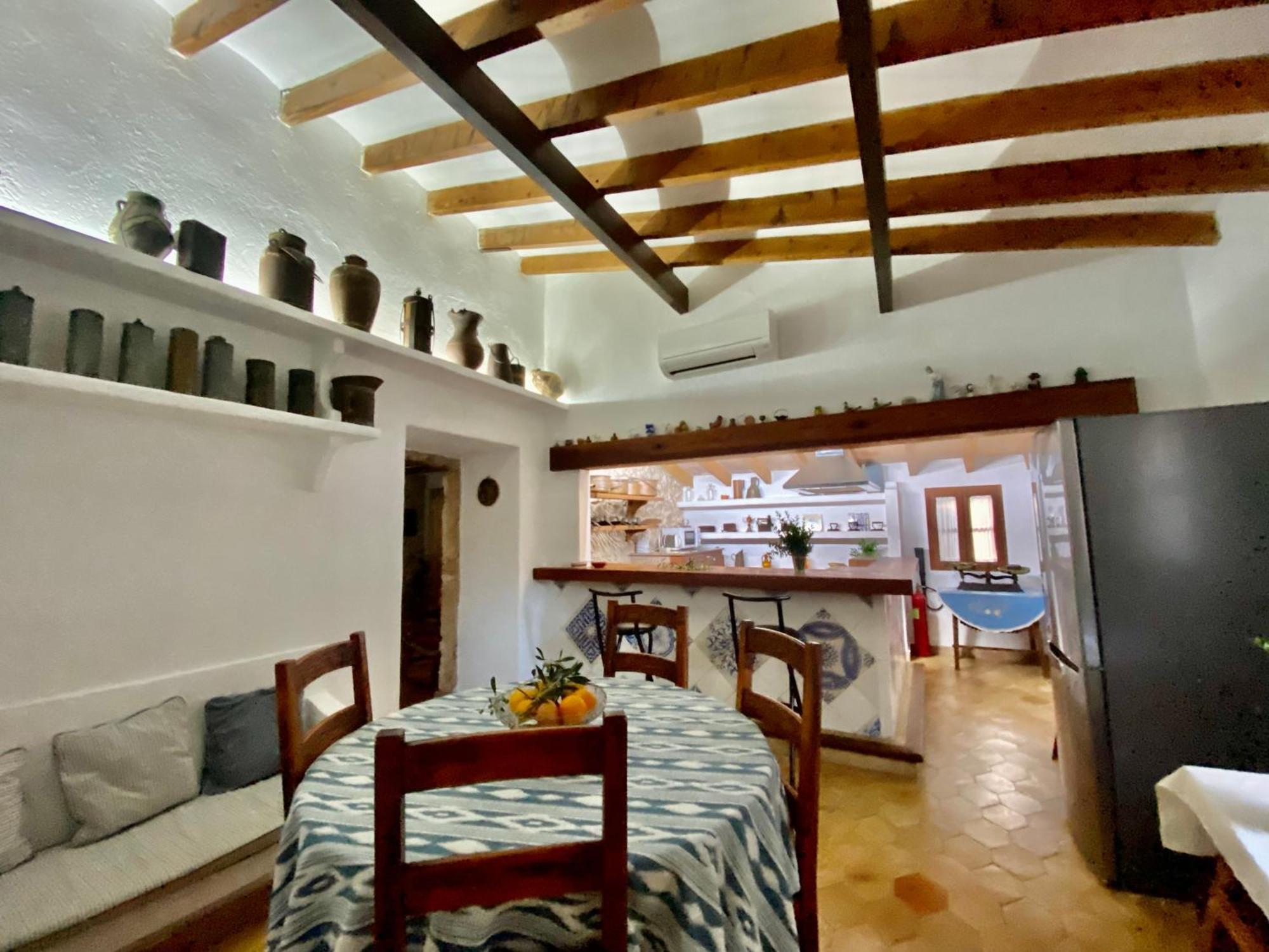 Puerto De Pollensa Villas And Apartments, With Private Mountain Ideal For Runners, Trailers,Near Puerto Pollensa Beach Approximately 5 Minutes Walking, Unique Experience In A Ullal Old Typical Mallorca House With Private Mountain And Near To The Beac Экстерьер фото