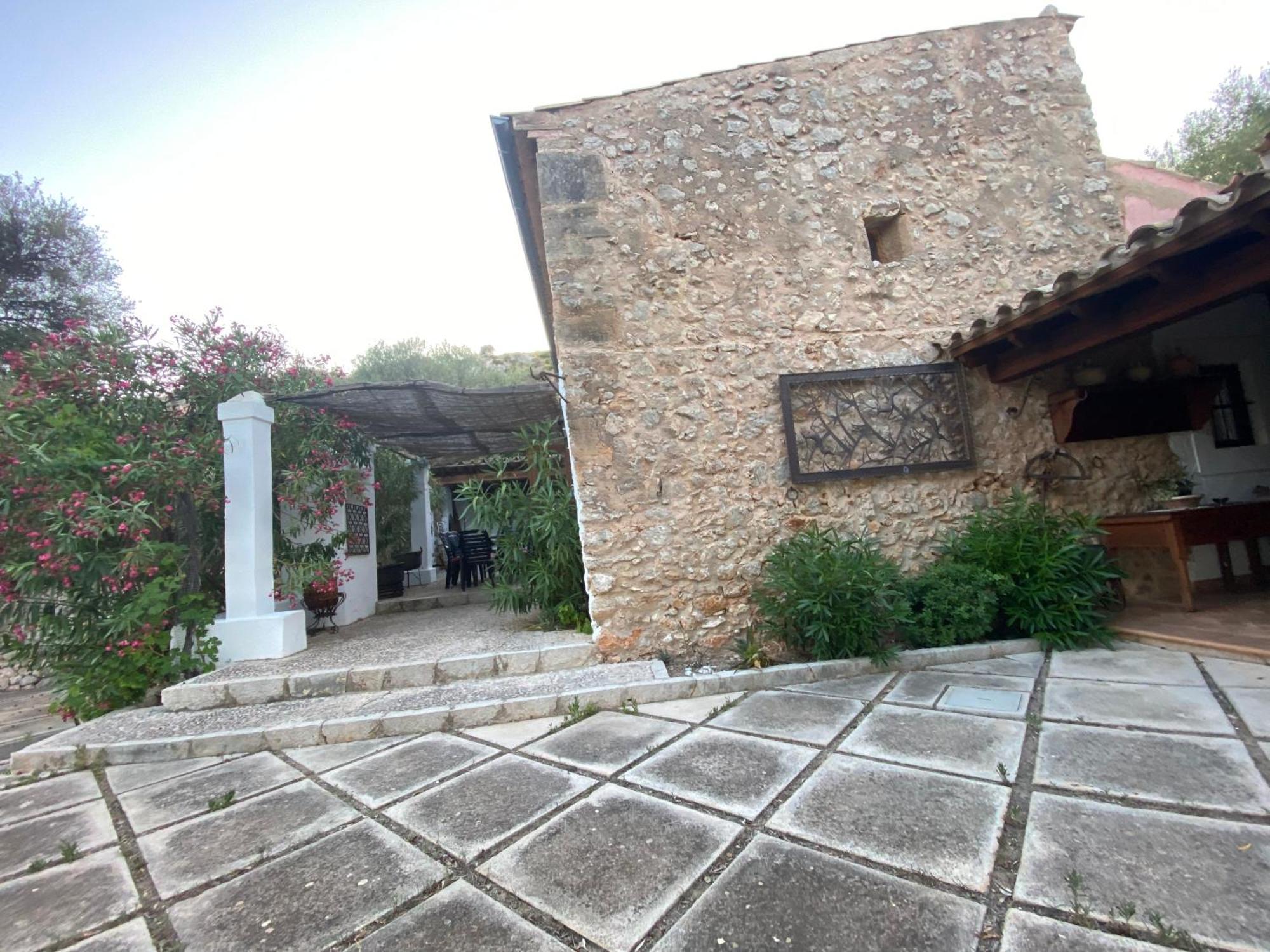 Puerto De Pollensa Villas And Apartments, With Private Mountain Ideal For Runners, Trailers,Near Puerto Pollensa Beach Approximately 5 Minutes Walking, Unique Experience In A Ullal Old Typical Mallorca House With Private Mountain And Near To The Beac Экстерьер фото