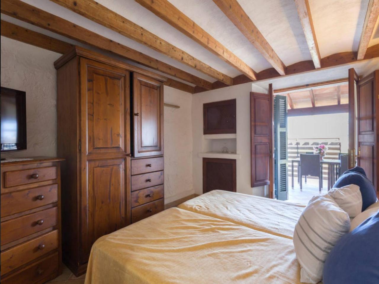 Puerto De Pollensa Villas And Apartments, With Private Mountain Ideal For Runners, Trailers,Near Puerto Pollensa Beach Approximately 5 Minutes Walking, Unique Experience In A Ullal Old Typical Mallorca House With Private Mountain And Near To The Beac Экстерьер фото